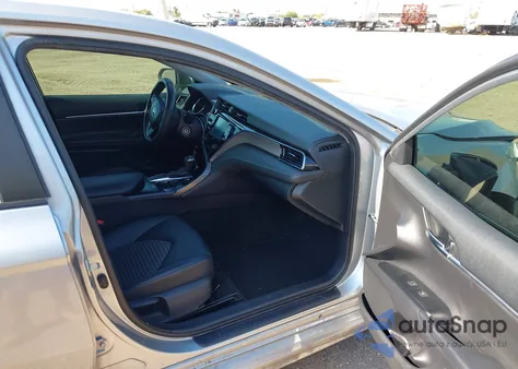 2020 Toyota Camry Se Nightshade Edition z USA, uszkodzony, nr VIN 4T1G11AK2LU334217